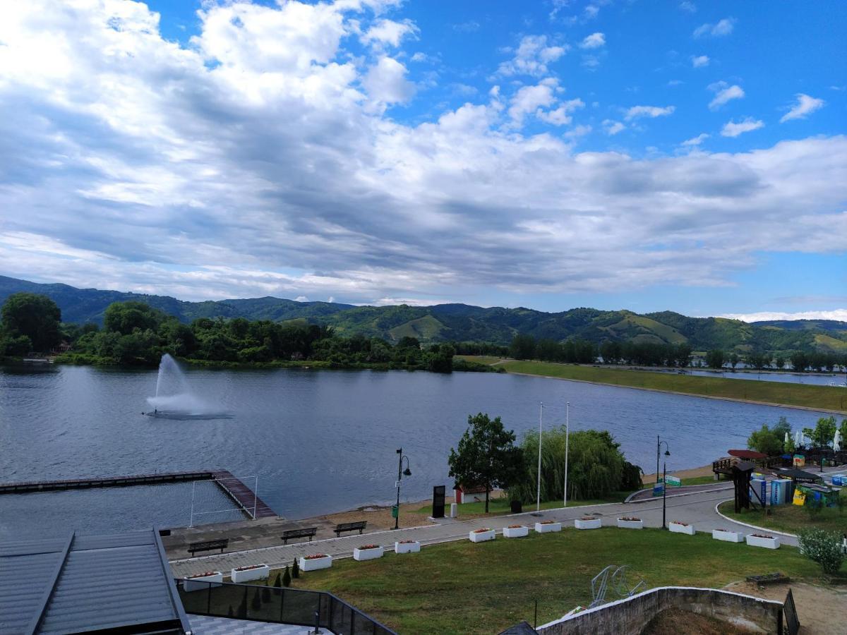 Prenociste Srebrno Jezero Hotel Veliko Gradište Exterior foto