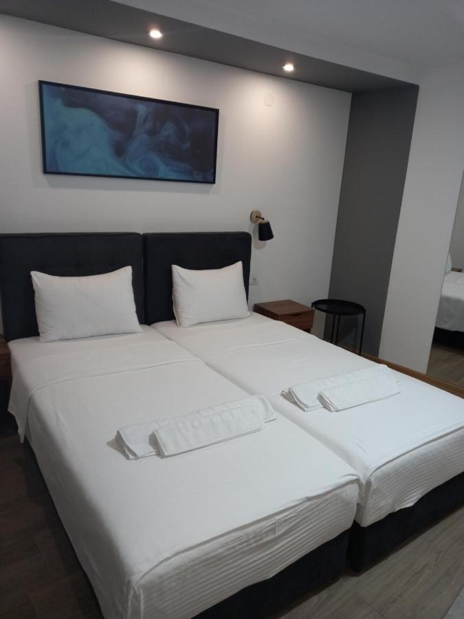Prenociste Srebrno Jezero Hotel Veliko Gradište Exterior foto